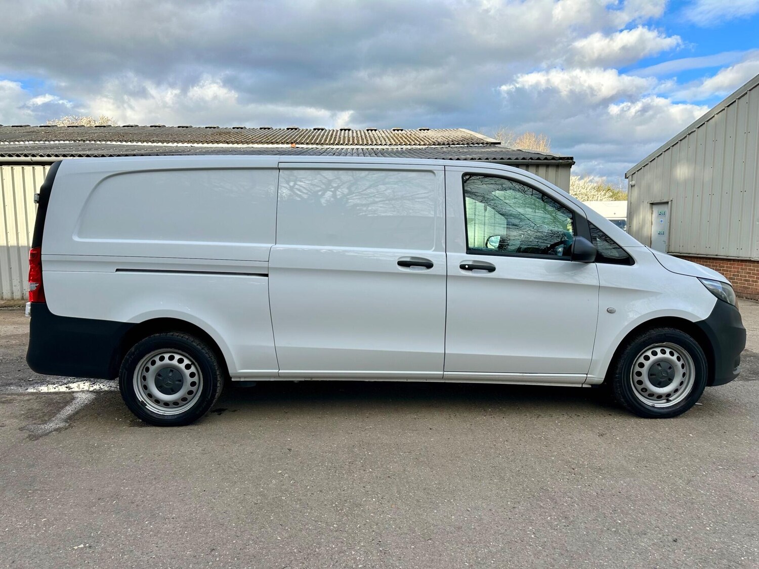 Used Mercedes-Benz Vito 2021 for sale - 77823526: Photo 3