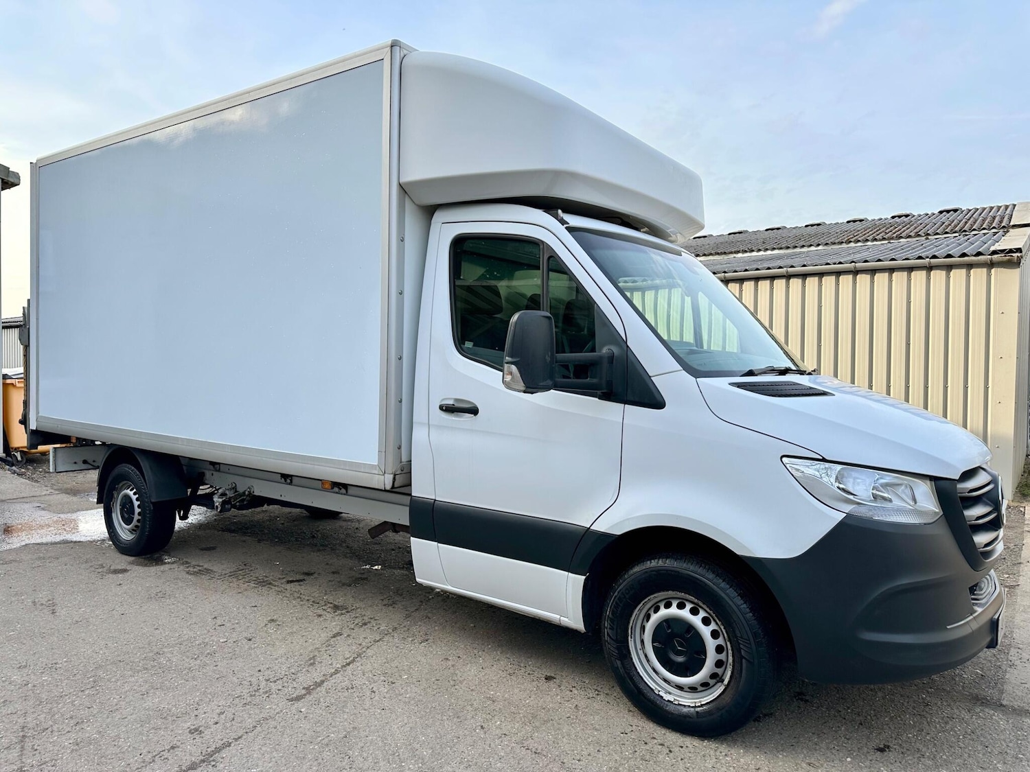 Used Mercedes-Benz Sprinter 2018 for sale - 77969981: Photo 2