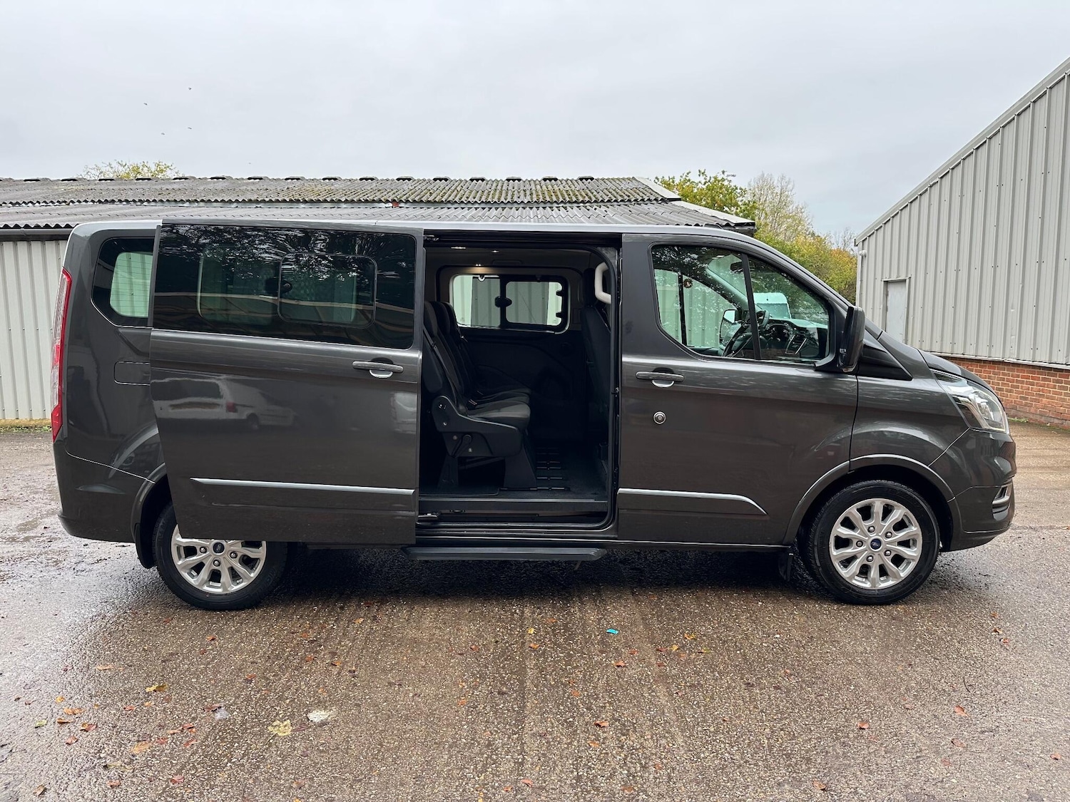 Used Ford Tourneo Custom 2022 for sale - 76409418: Photo 6