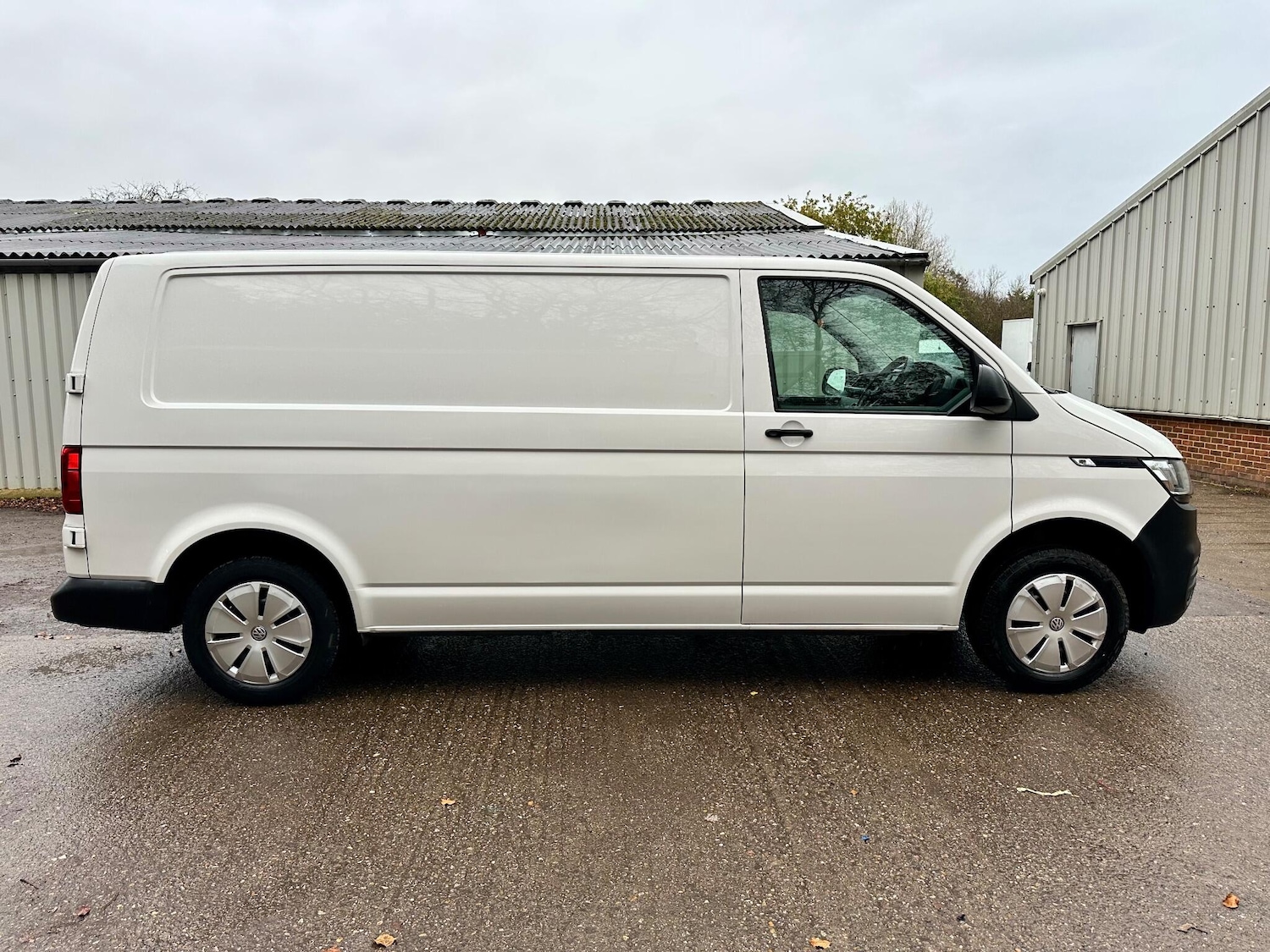 Used Volkswagen Transporter 2021 for sale - 76859347: Photo 3