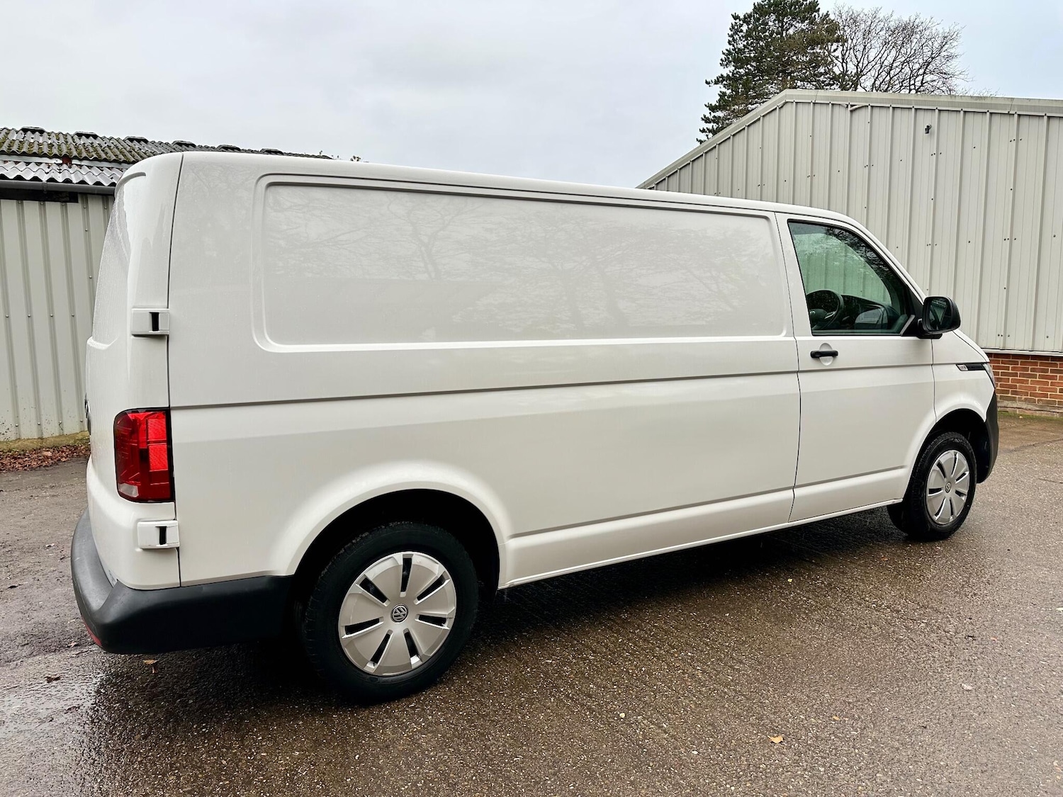 Used Volkswagen Transporter 2021 for sale - 76859347: Photo 4