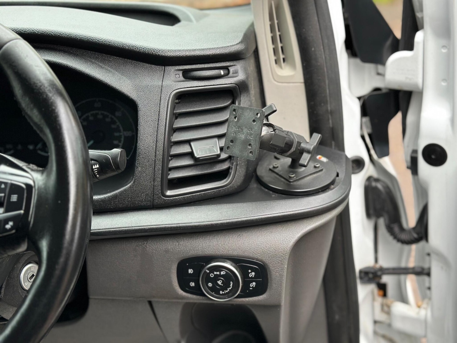 Used Ford Transit Custom 2018 for sale - 76859337: Photo 24