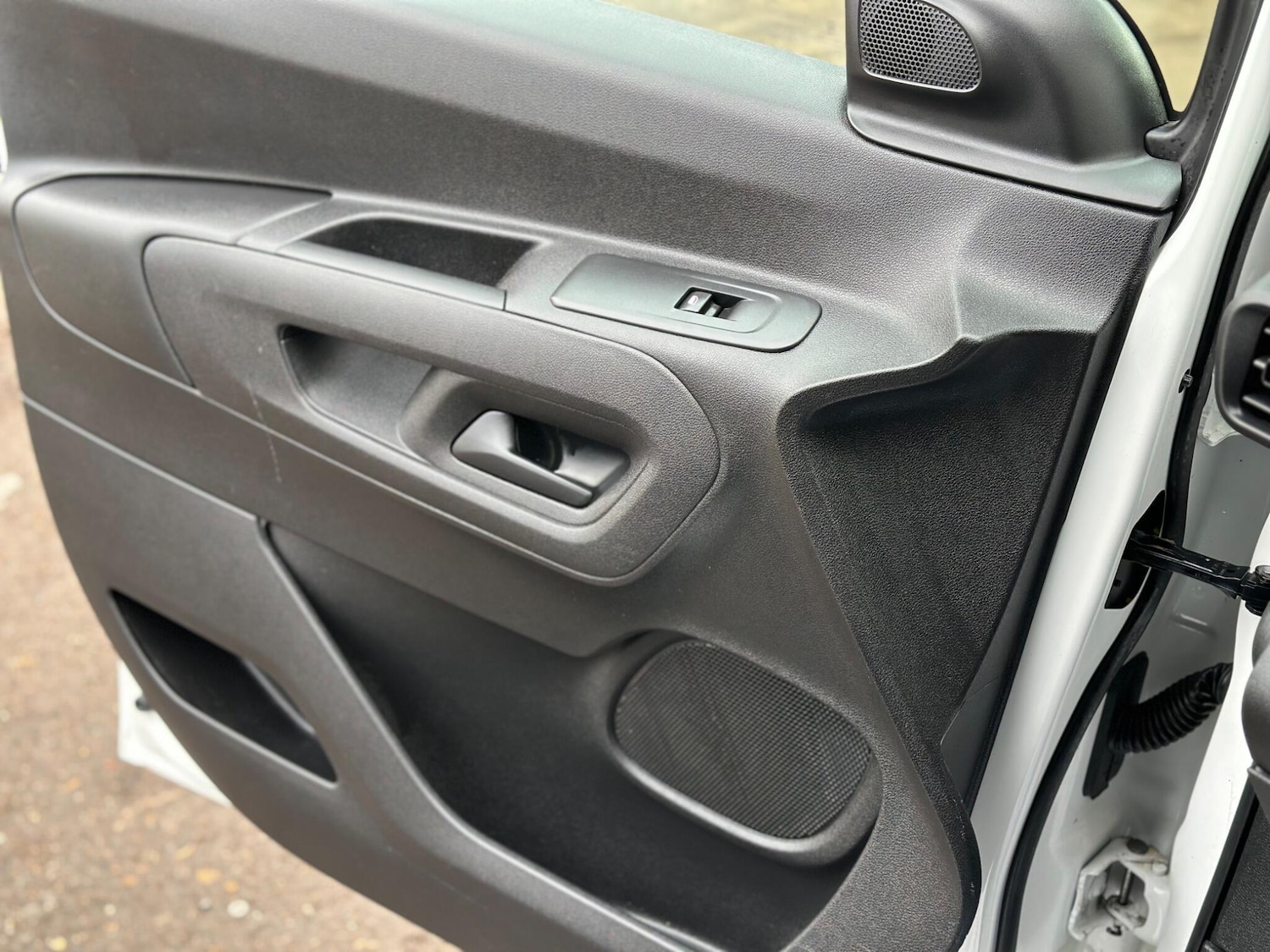 Used Vauxhall Combo for sale - 77658124: Photo 32