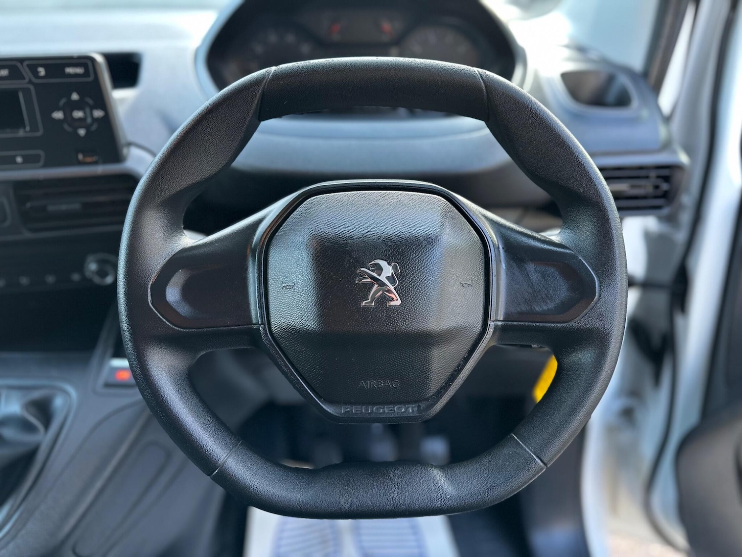 Used Peugeot Partner 2019 for sale - 77351410: Photo 27