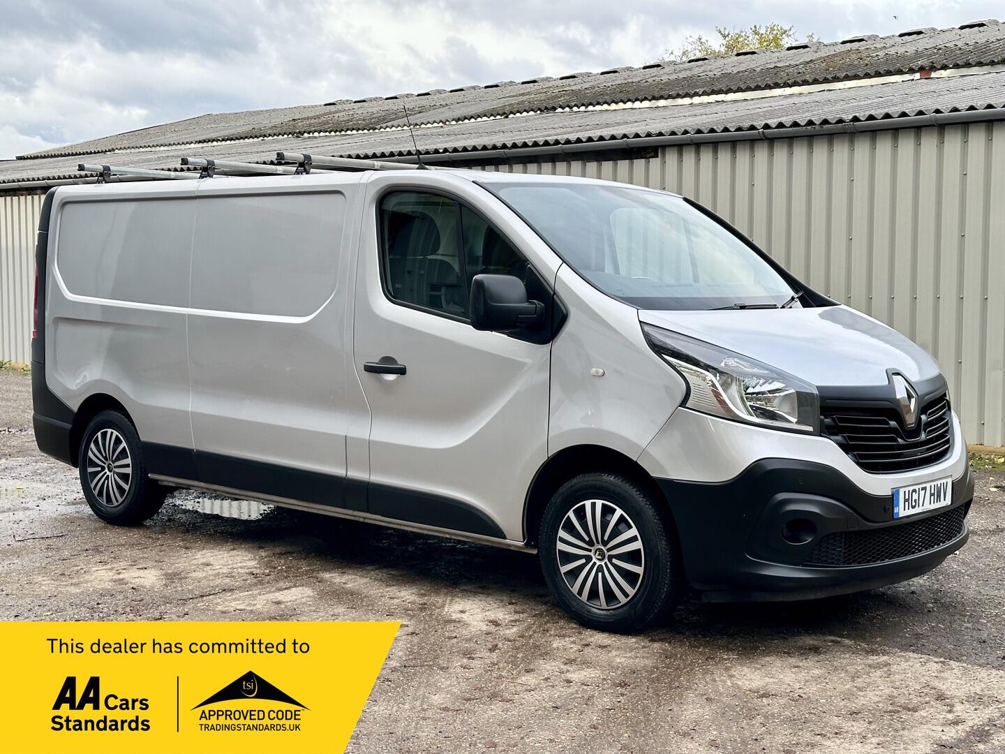 Used Renault Trafic 2017 for sale - 76336492: Photo 1