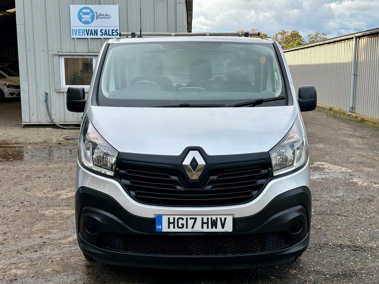 Used Renault Trafic 2017 for sale - 76336492: Photo 12