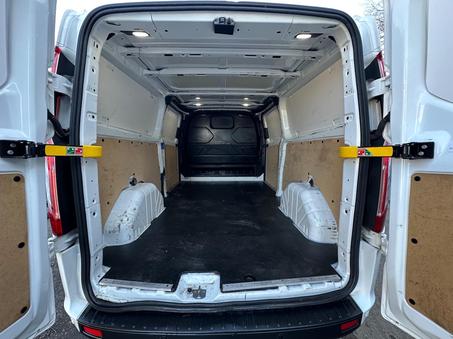 Used Ford Transit Custom 2020 for sale - 77940542: Photo 13