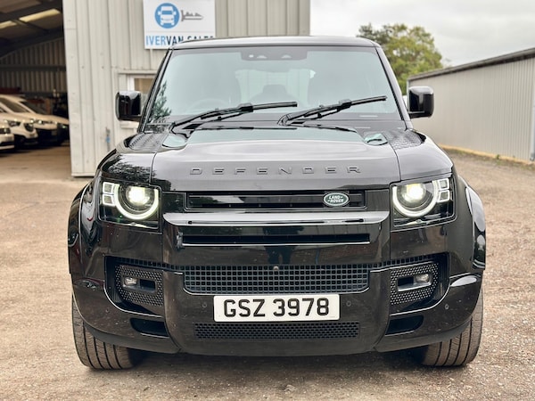 Used Land Rover Defender 110 2022 for sale - 76251057: Photo 11