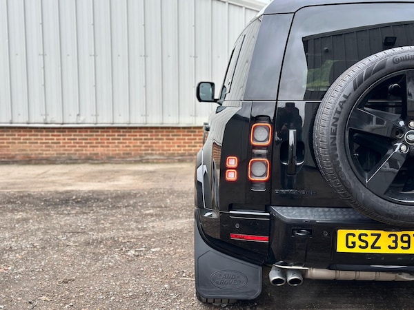 Used Land Rover Defender 110 2022 for sale - 76251057: Photo 12