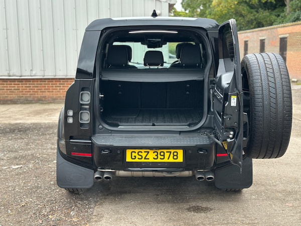 Used Land Rover Defender 110 2022 for sale - 76251057: Photo 13