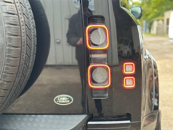 Used Land Rover Defender 110 2022 for sale - 76251057: Photo 16