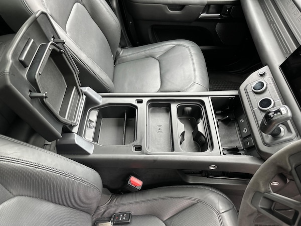 Used Land Rover Defender 110 2022 for sale - 76251057: Photo 30