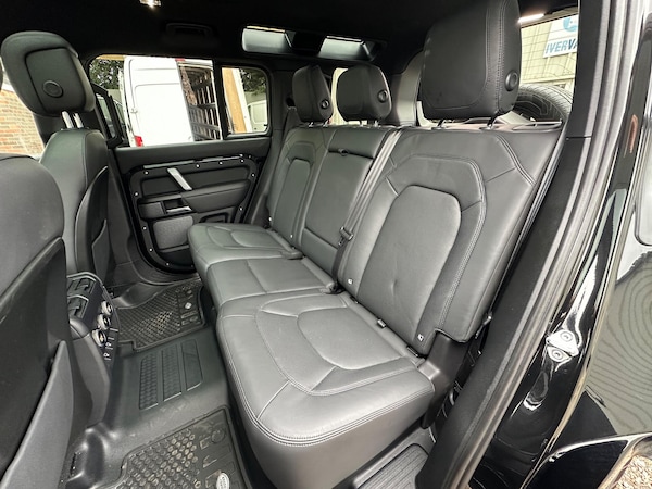 Used Land Rover Defender 110 2022 for sale - 76251057: Photo 34