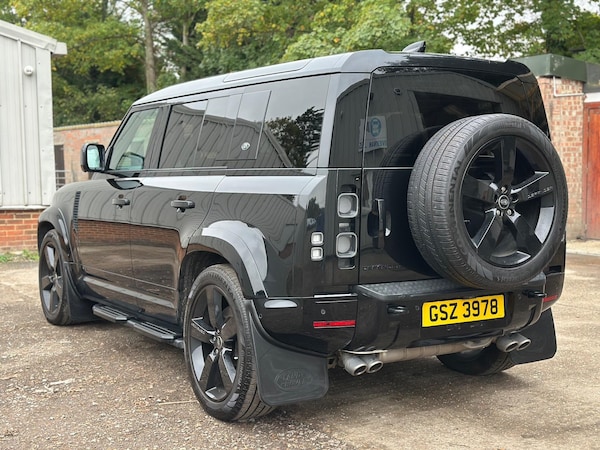 Used Land Rover Defender 110 2022 for sale - 76251057: Photo 7