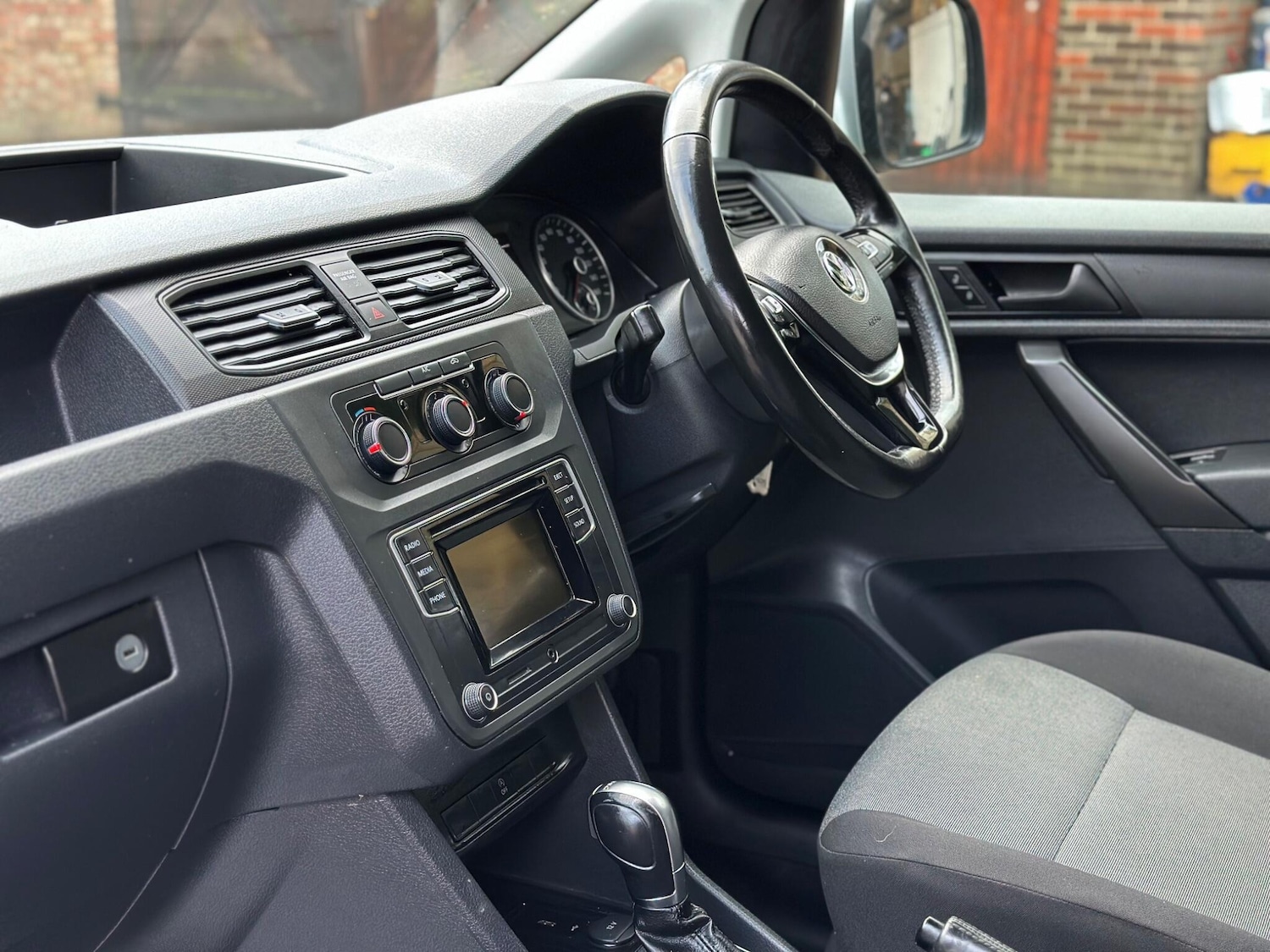 Used Volkswagen Caddy 2018 for sale - 77440230: Photo 25