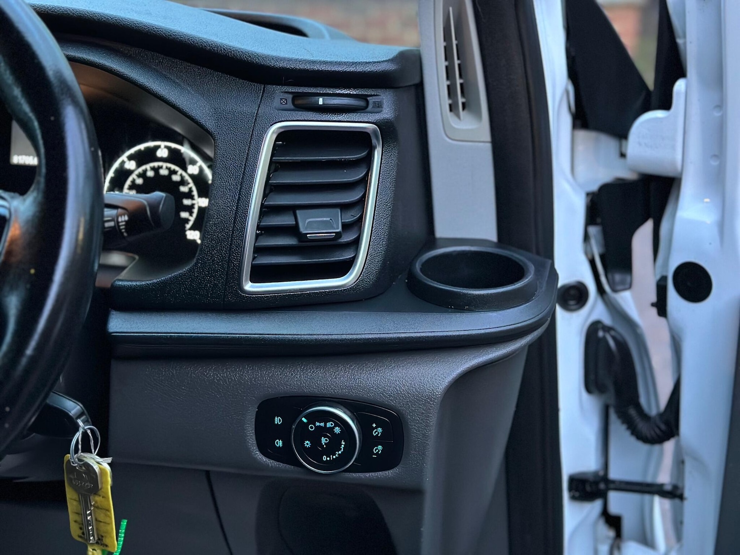 Used Ford Transit Custom 2019 for sale - 77054107: Photo 26