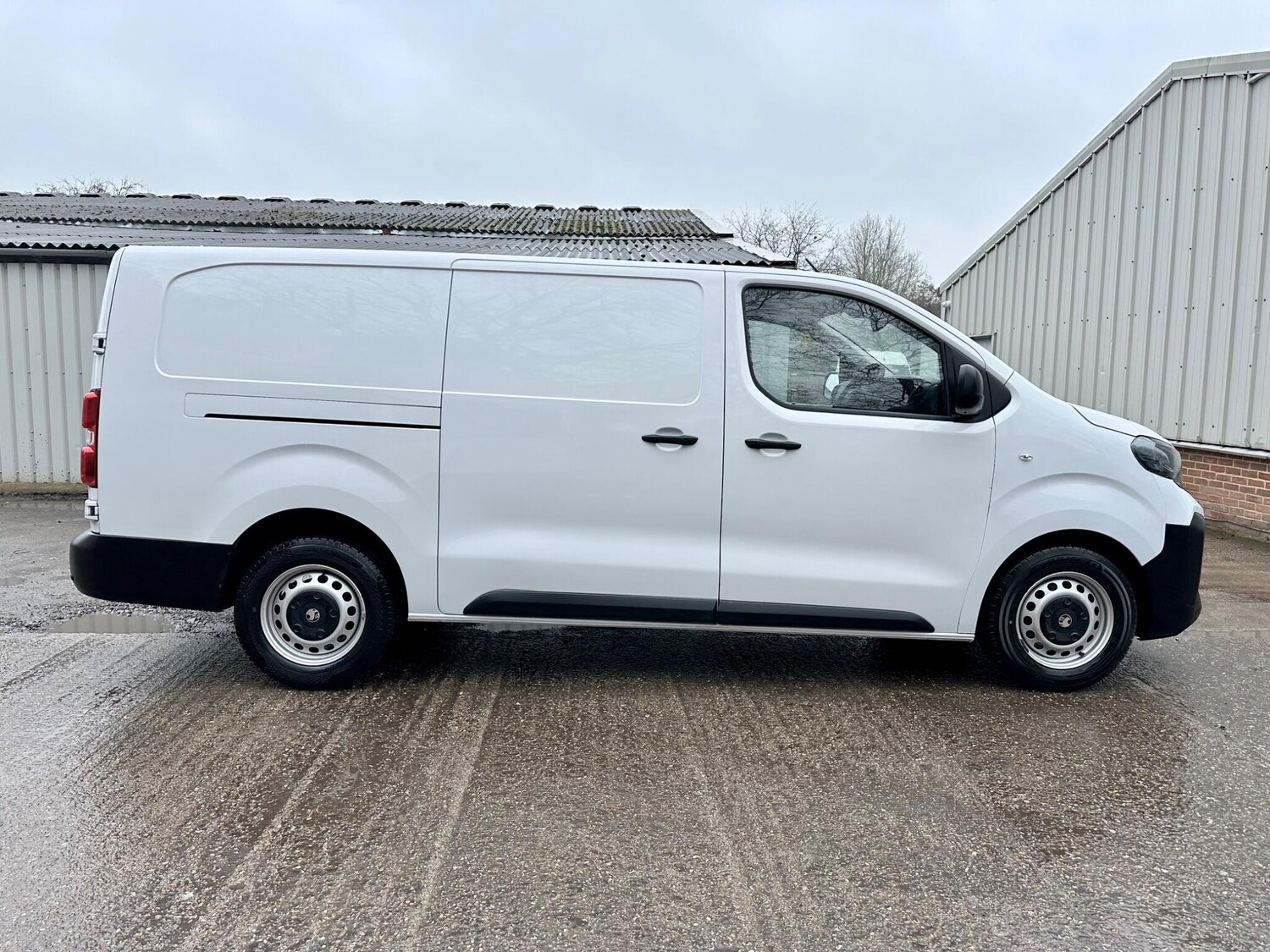 Used Vauxhall Vivaro 2024 for sale - 77440342: Photo 3