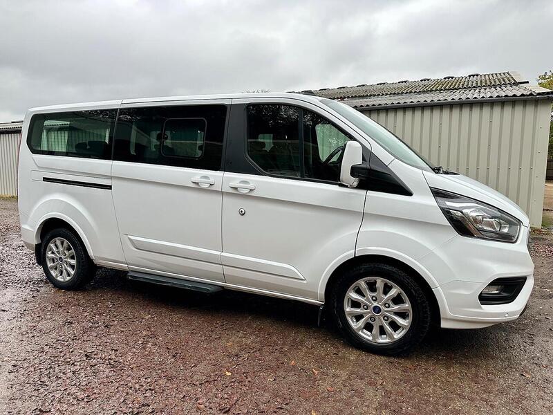 Used Ford Tourneo Custom 2022 for sale - 76576570: Photo 2