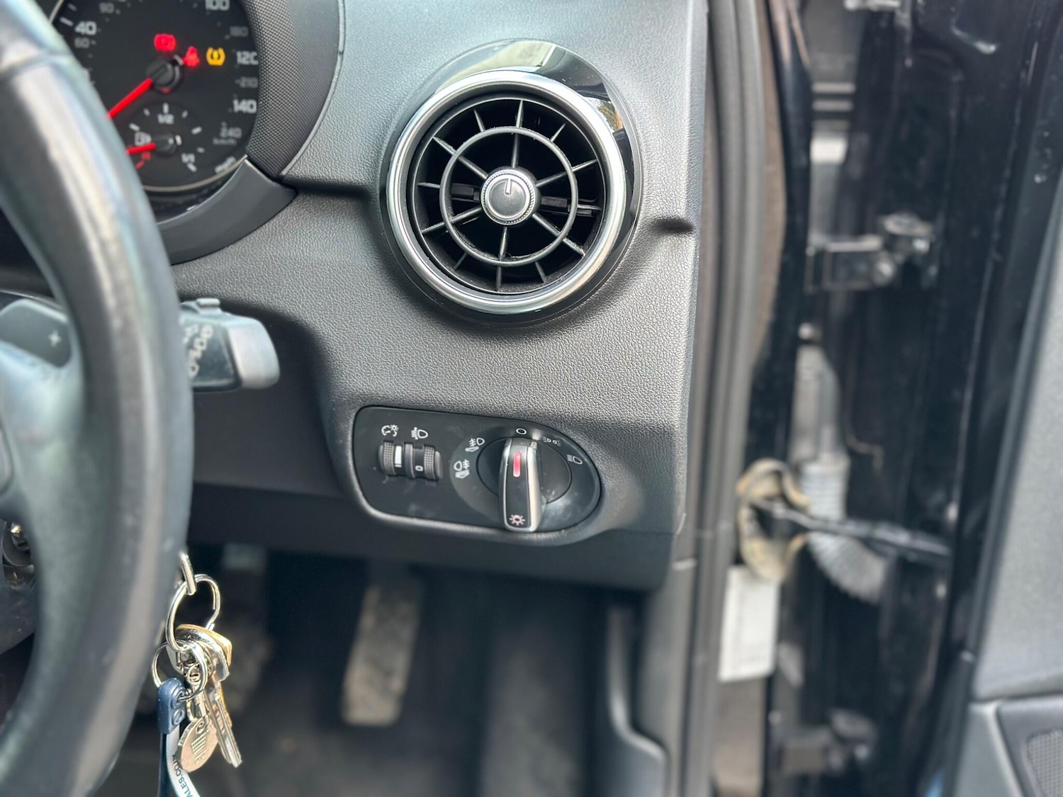 Used Audi A1 for sale - 77314941: Photo 28