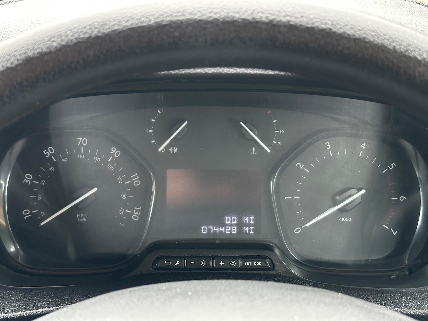 Used Peugeot Expert 2019 for sale - 76151244: Photo 11