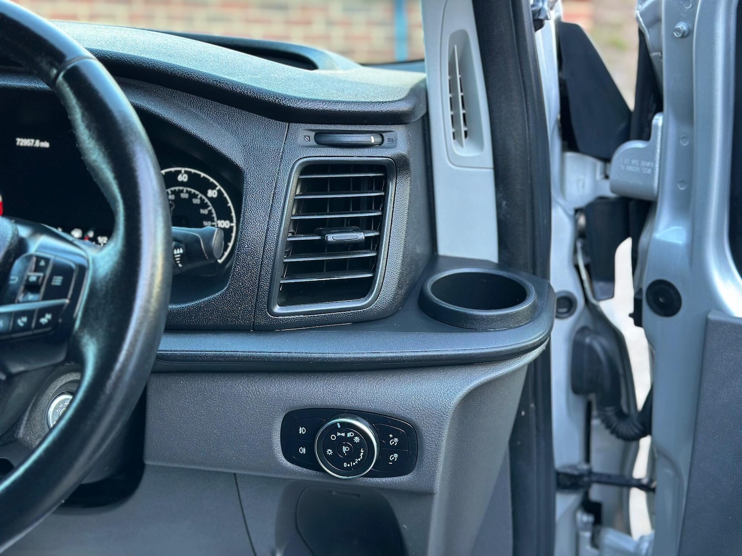 Used Ford Transit Custom 2020 for sale - 77074673: Photo 28