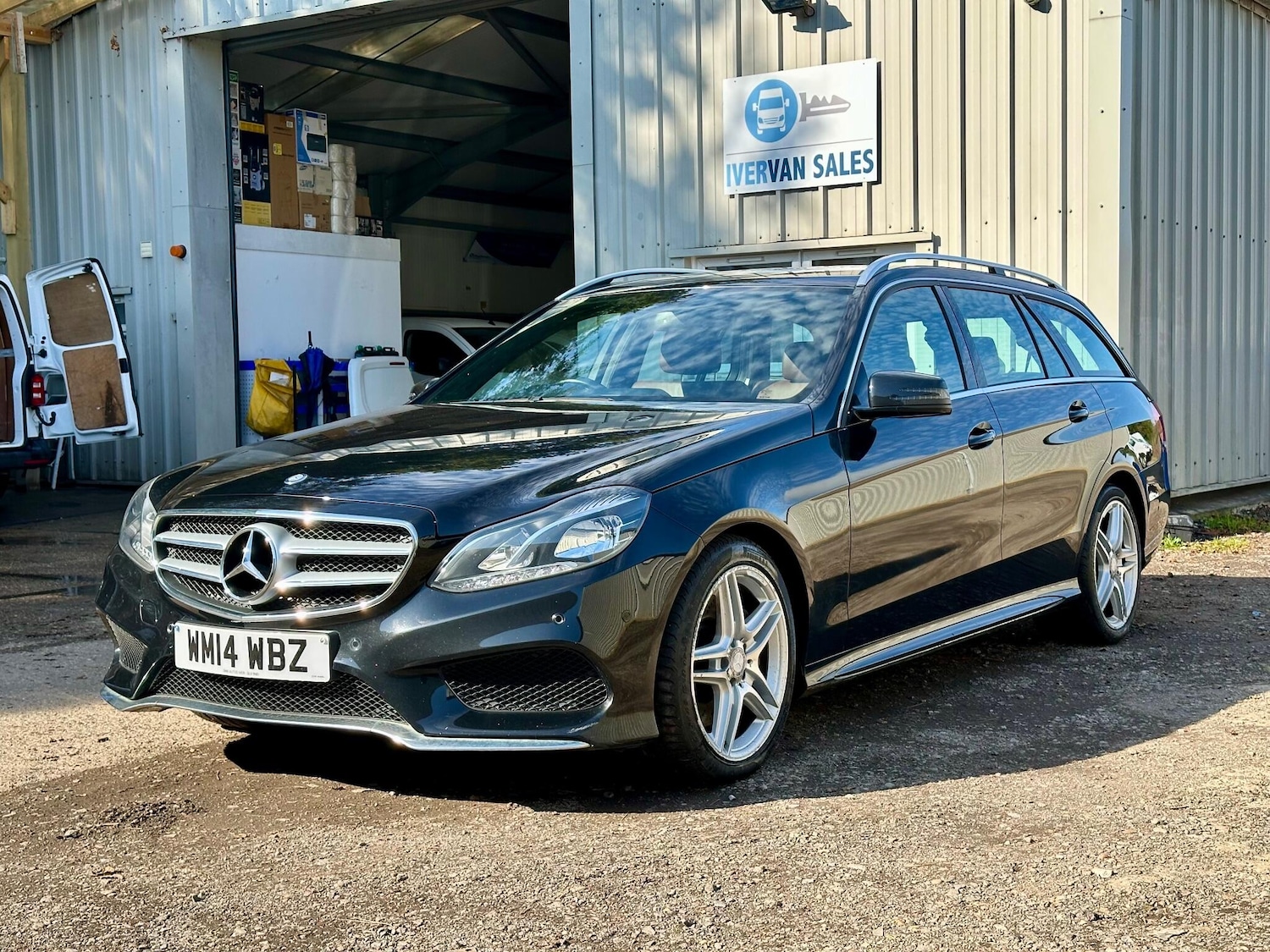 Used Mercedes-Benz E Class 2014 for sale - 76537922: Photo 10