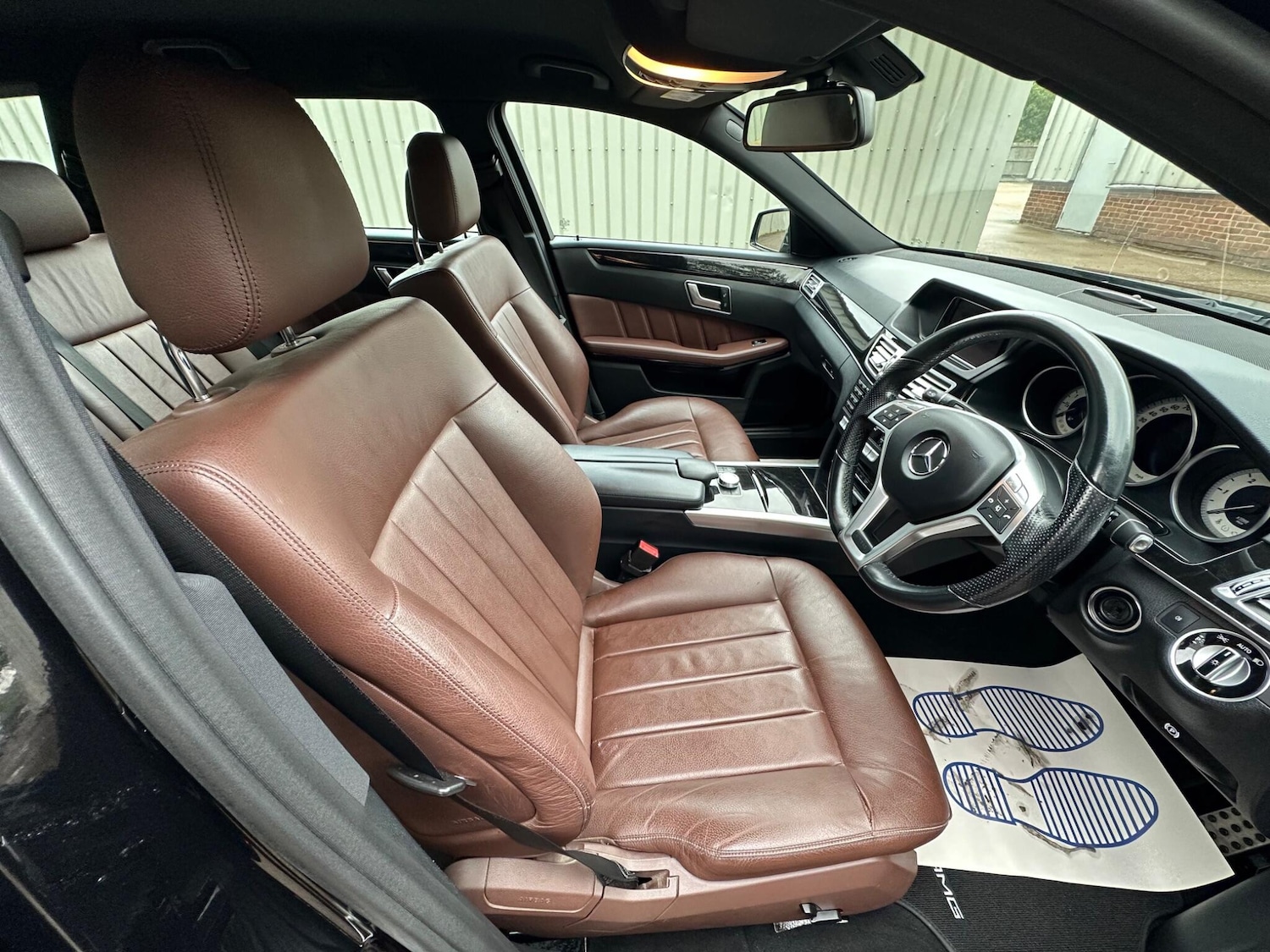 Used Mercedes-Benz E Class 2014 for sale - 76537922: Photo 16