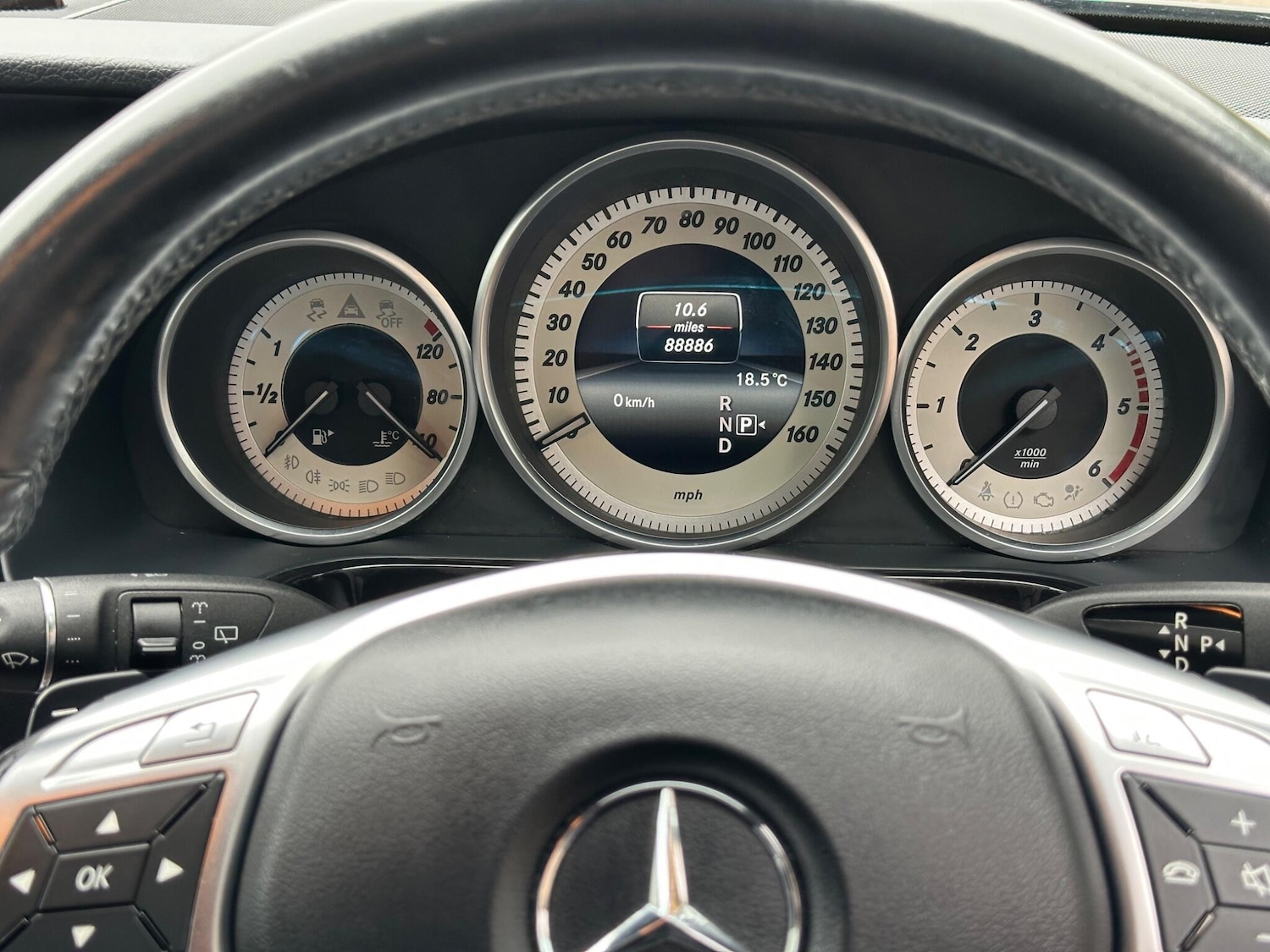 Used Mercedes-Benz E Class 2014 for sale - 76537922: Photo 18