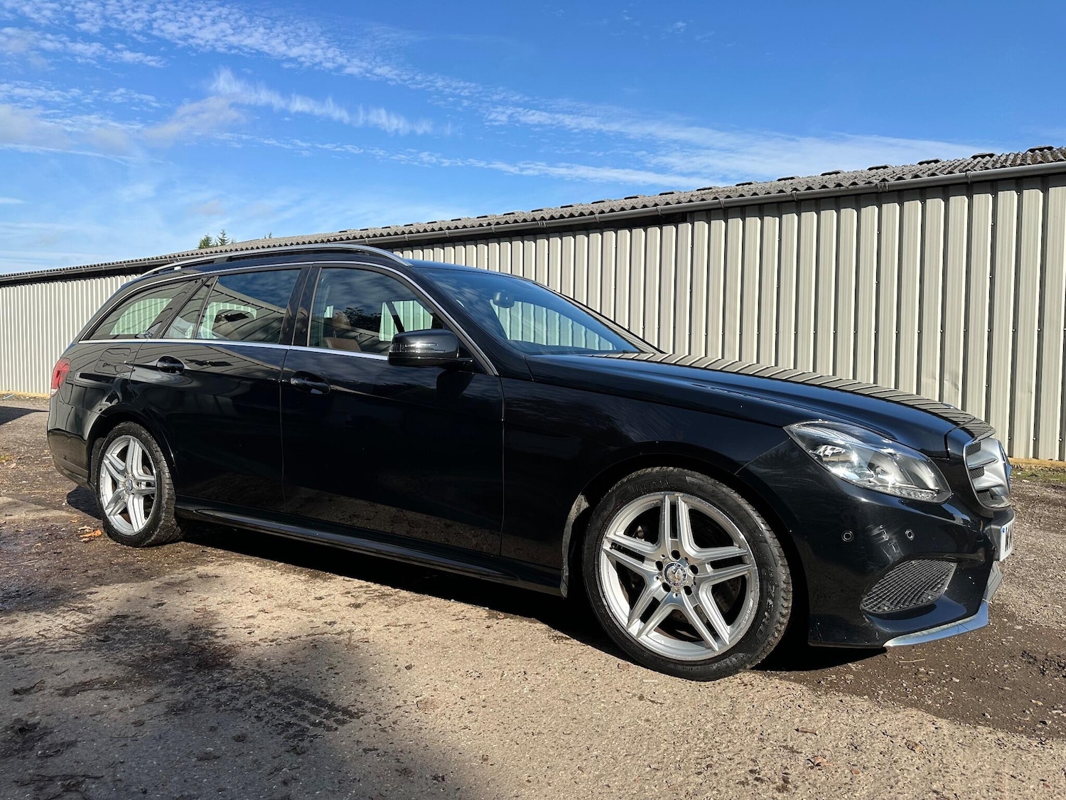 Used Mercedes-Benz E Class 2014 for sale - 76537922: Photo 3