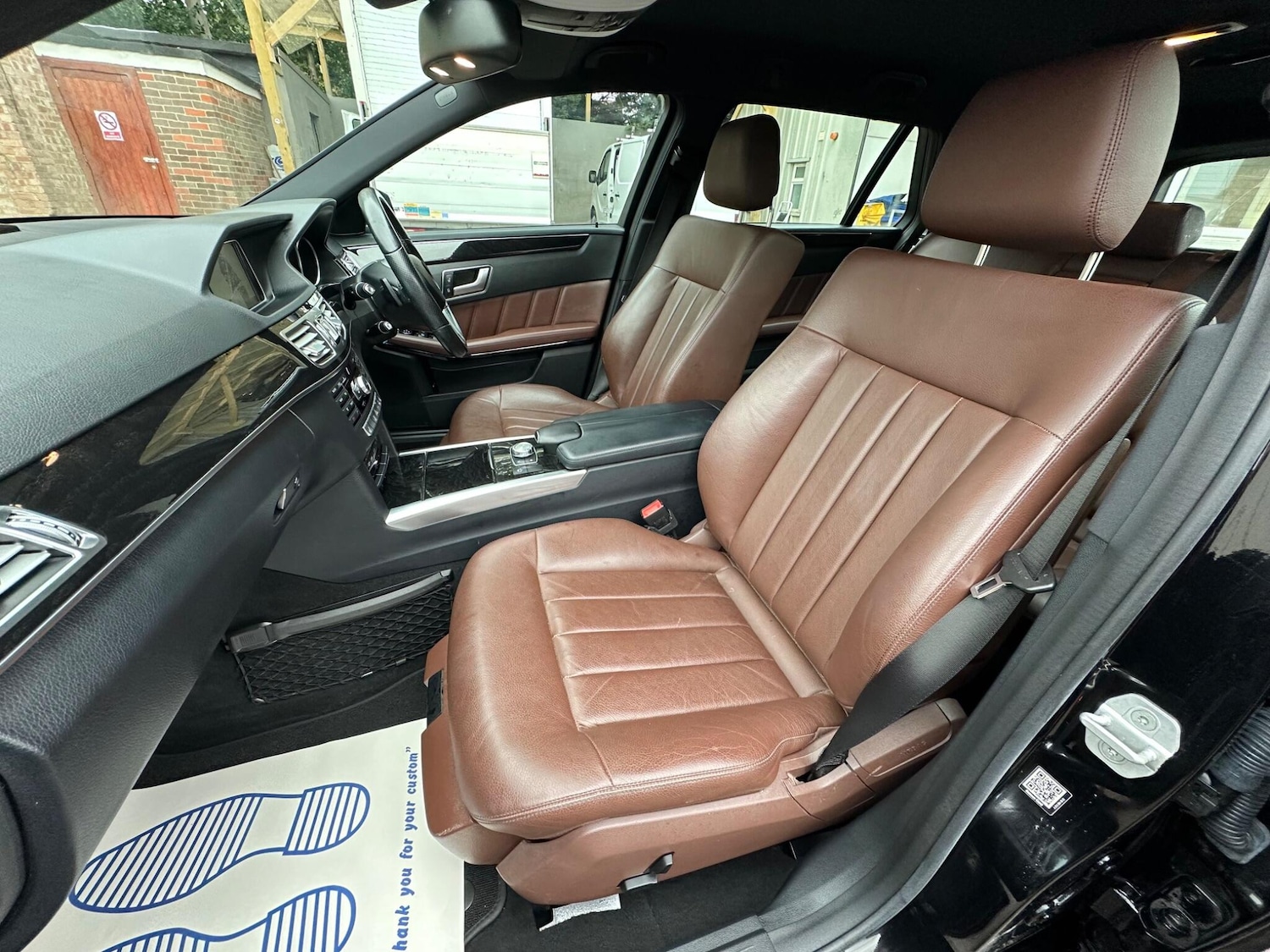 Used Mercedes-Benz E Class 2014 for sale - 76537922: Photo 34