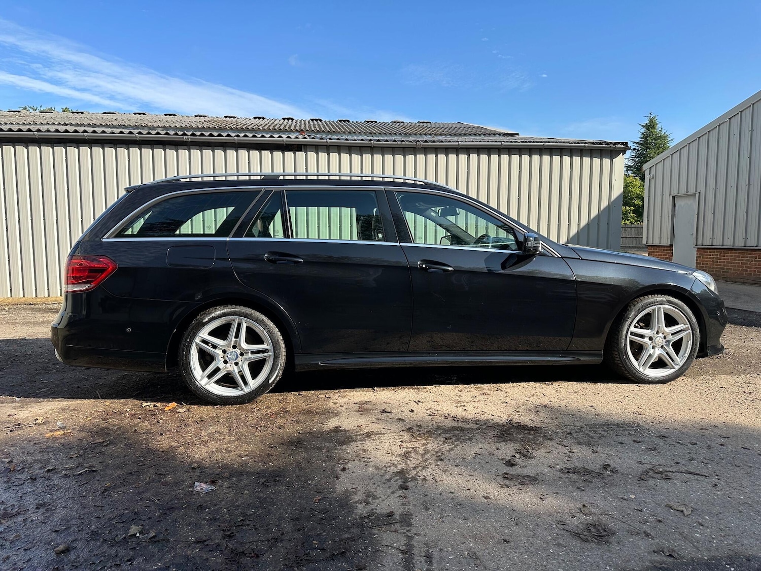 Used Mercedes-Benz E Class 2014 for sale - 76537922: Photo 4