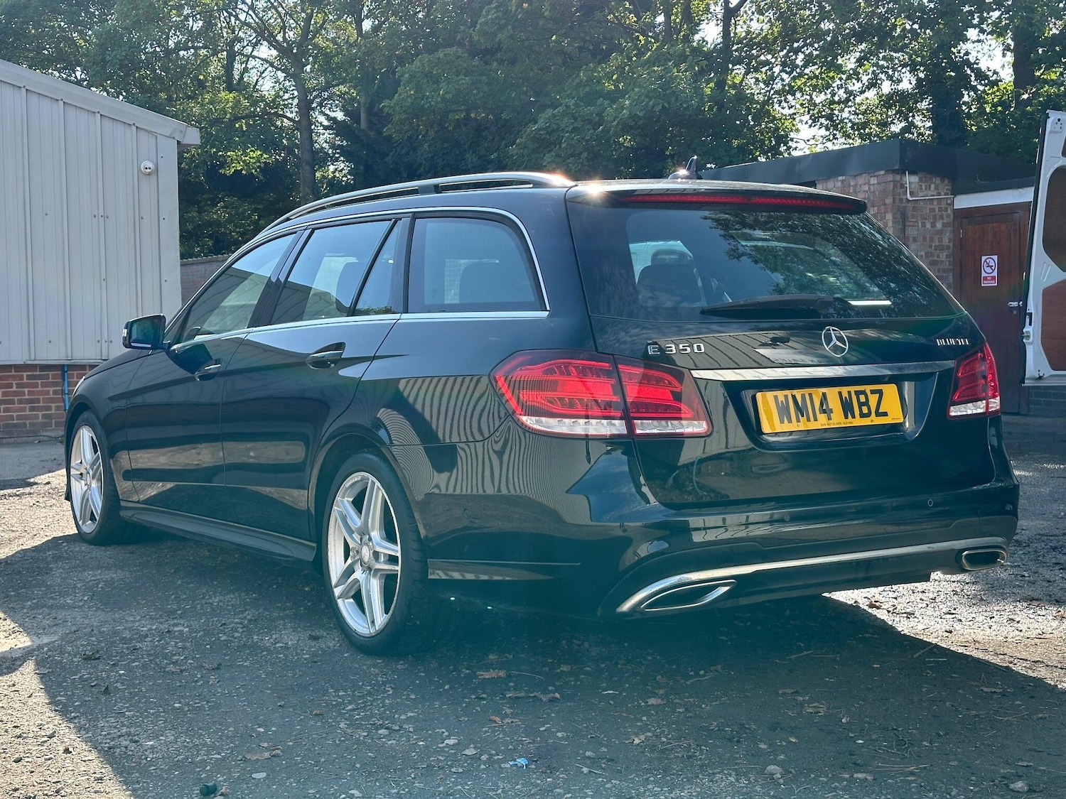 Used Mercedes-Benz E Class 2014 for sale - 76537922: Photo 7