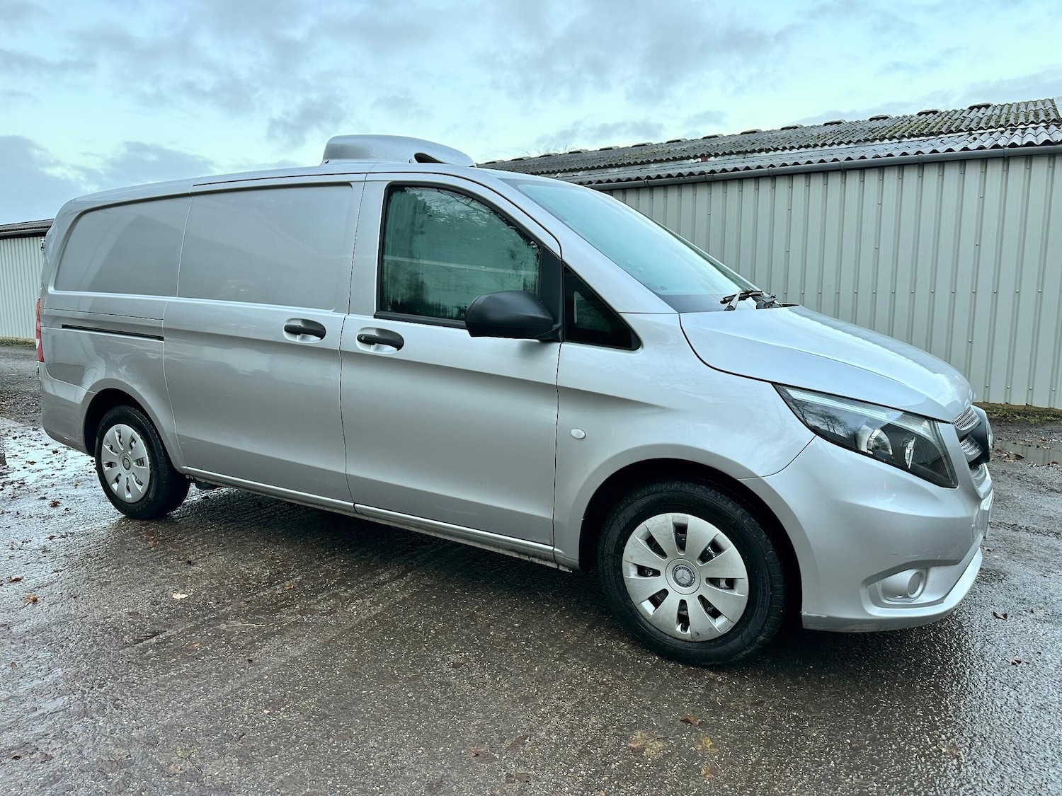 Used Mercedes-Benz Vito 2018 for sale - 76859328: Photo 2