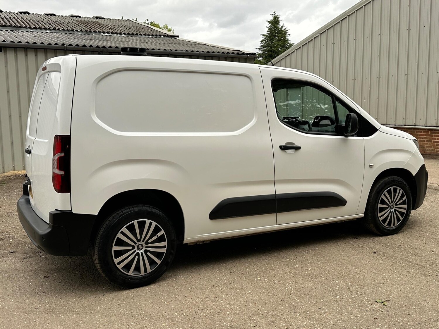 Vehicle 27