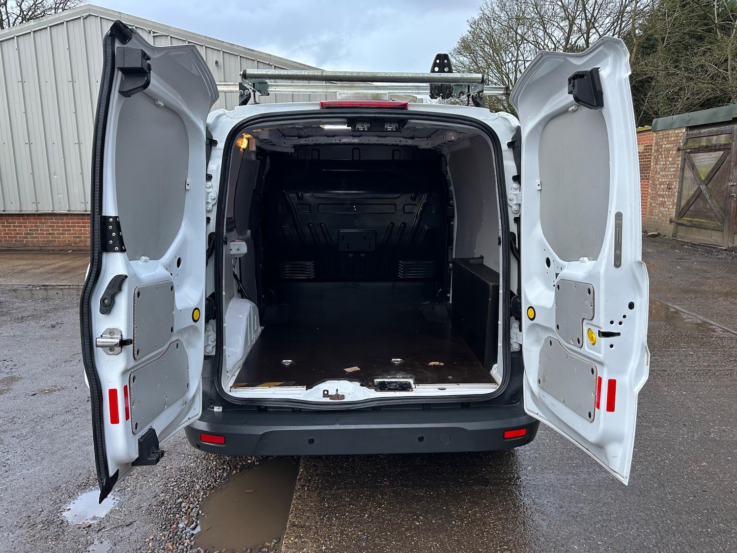 Used Ford Transit Connect 2017 for sale - 77625953: Photo 16