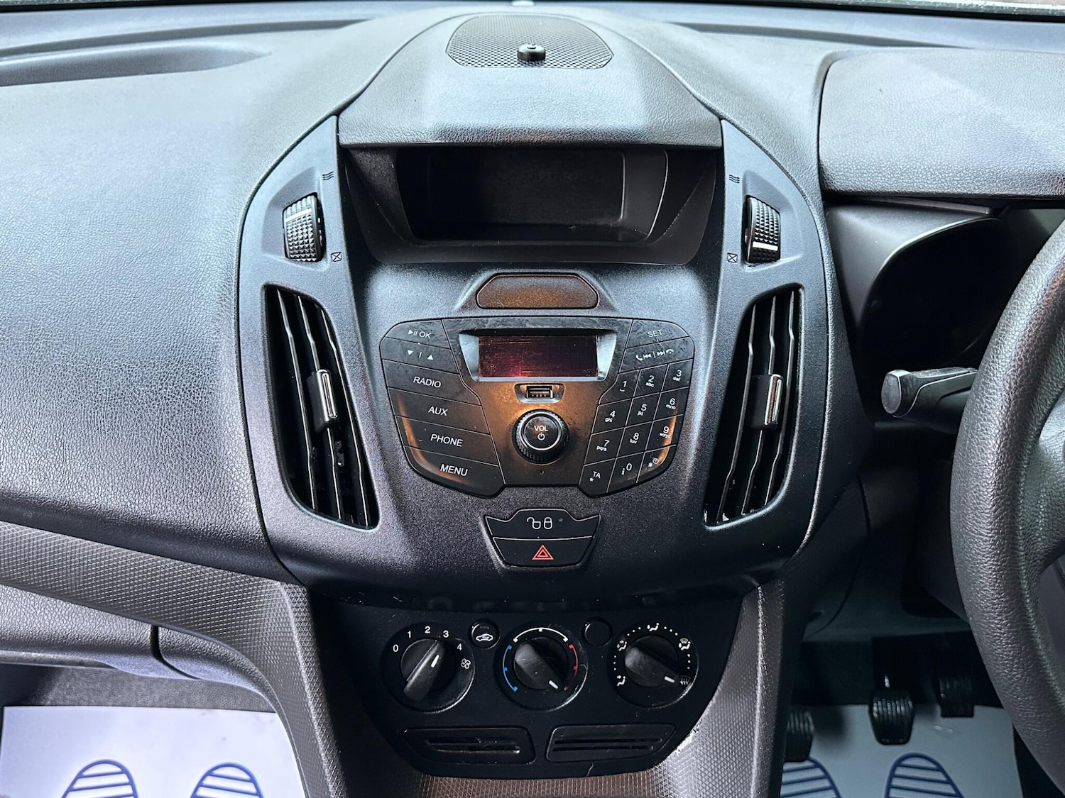 Used Ford Transit Connect 2017 for sale - 77625953: Photo 17