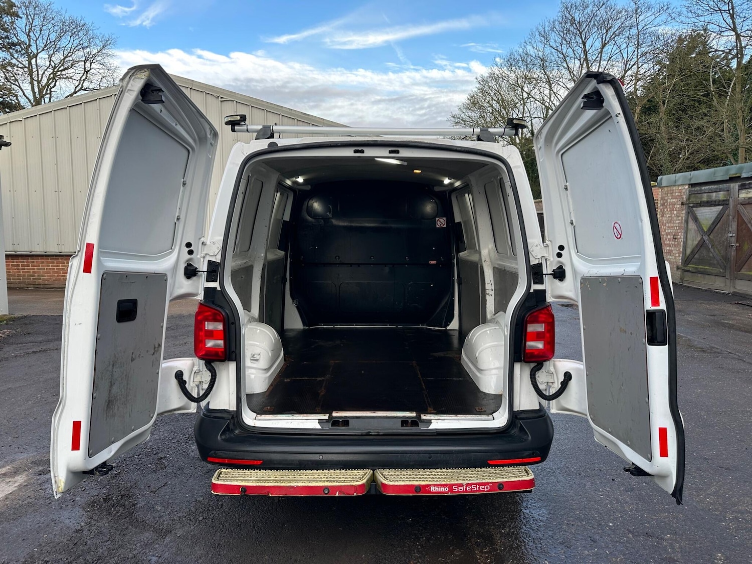 Used Volkswagen Transporter 2018 for sale - 77994418: Photo 13