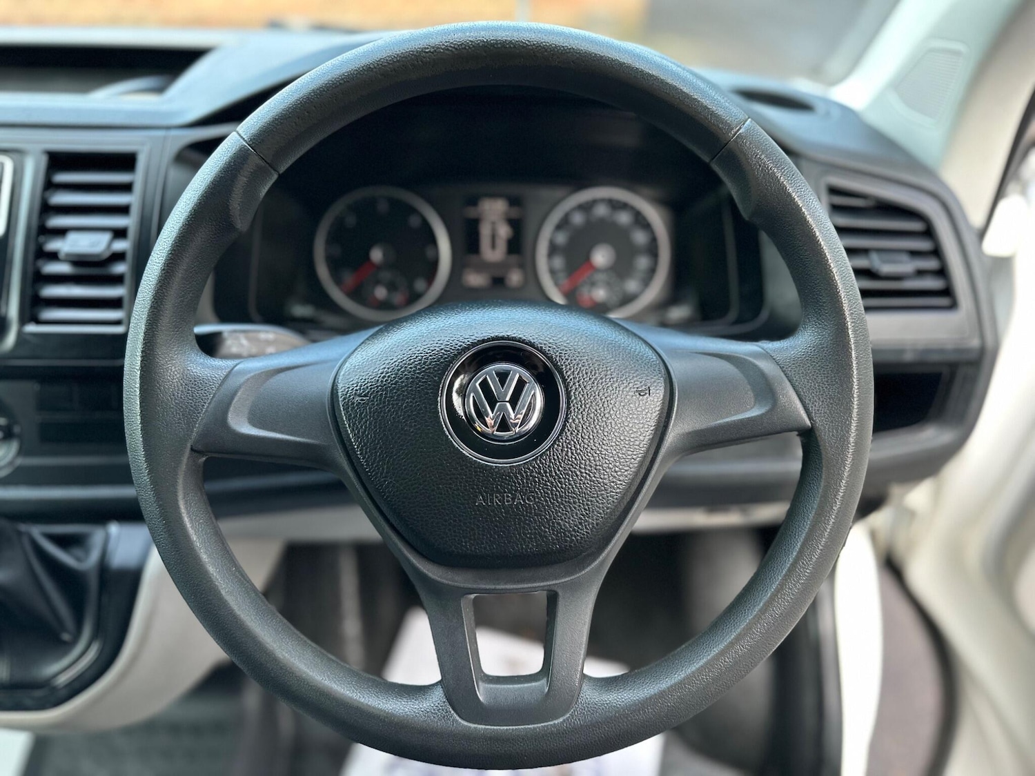 Used Volkswagen Transporter 2018 for sale - 77994418: Photo 20