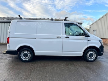 Used Volkswagen Transporter 2018 for sale - 77994418: Photo