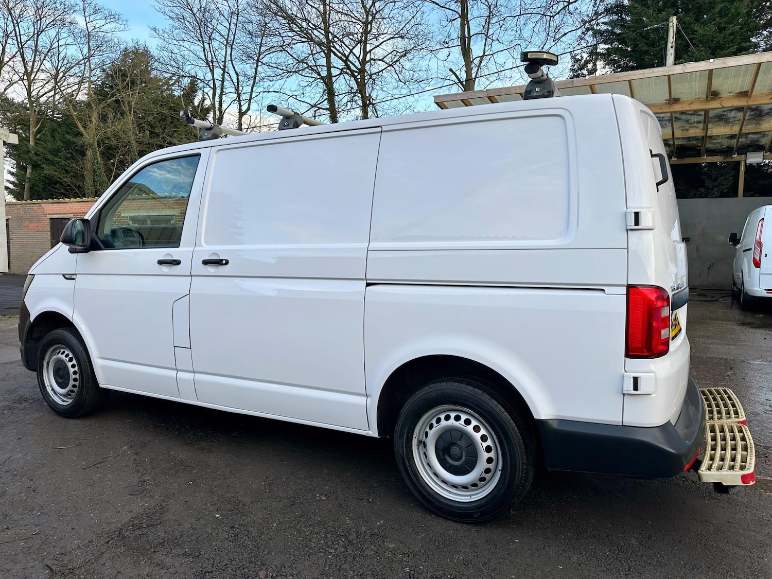 Used Volkswagen Transporter 2018 for sale - 77994418: Photo 8