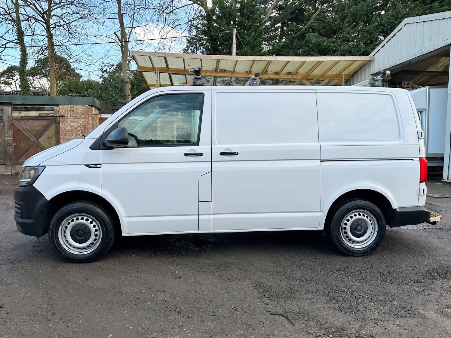 Used Volkswagen Transporter 2018 for sale - 77994418: Photo 9