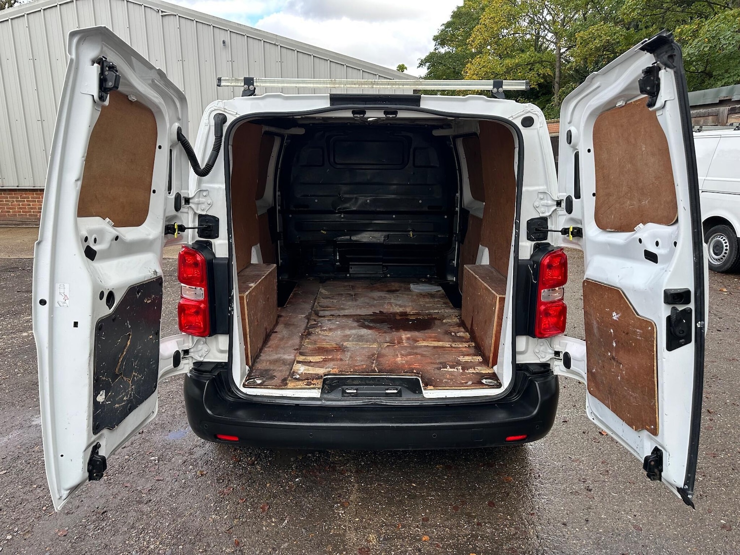 Used Peugeot Expert 2019 for sale - 76337162: Photo 24