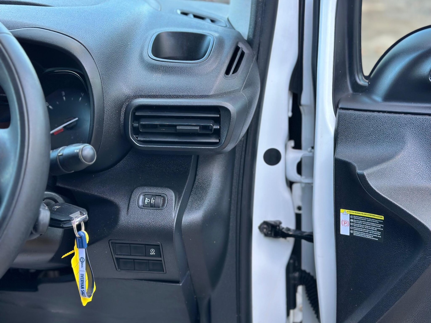 Used Citroen Berlingo 2019 for sale - 77049766: Photo 30