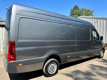 Used Mercedes-Benz Sprinter 2020 for sale - 79145247: Photo