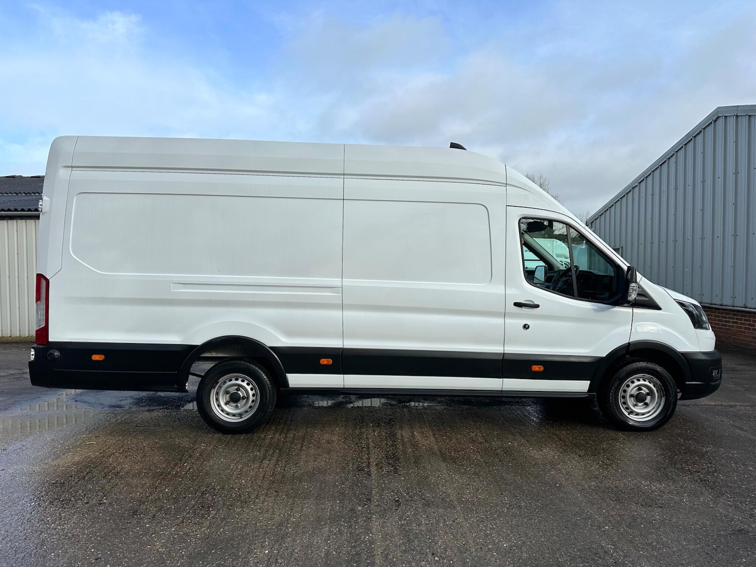 Used Ford Transit 2023 for sale - 77386576: Photo 3