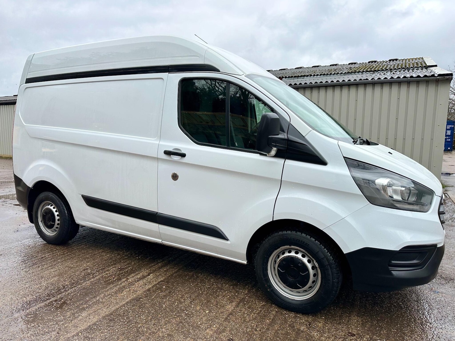 Used Ford Transit Custom 2020 for sale - 77550322: Photo 2