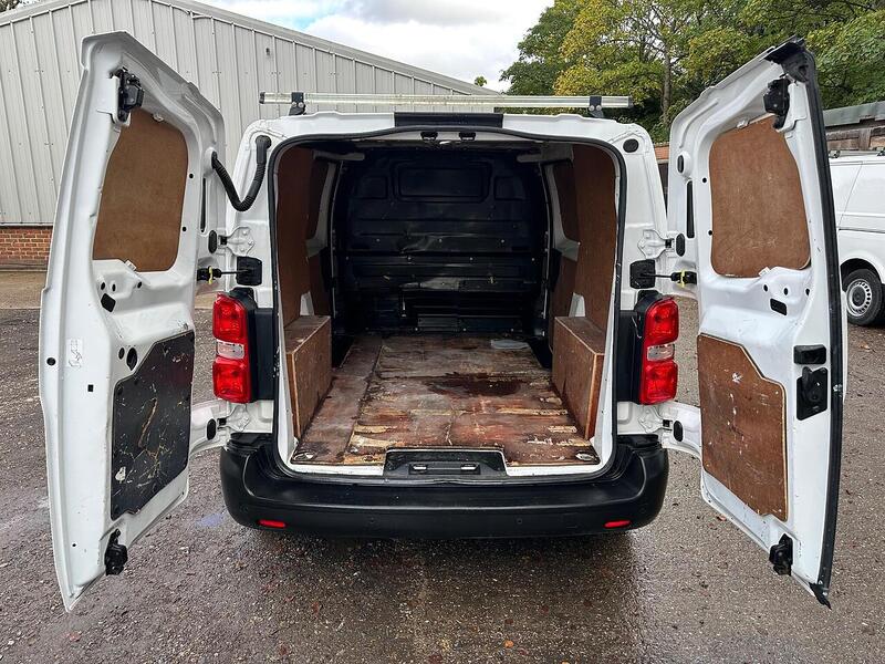 Used Peugeot Expert 2019 for sale - 76576575: Photo 24