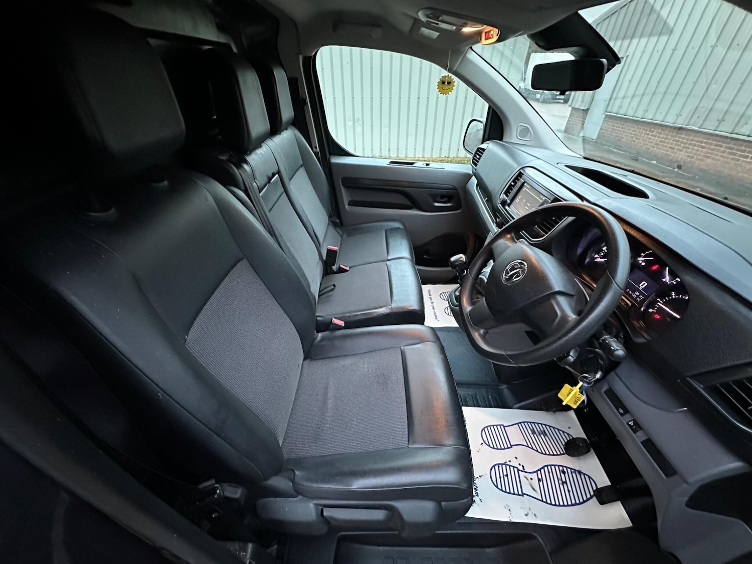 Used Vauxhall Vivaro for sale - 77174972: Photo 13