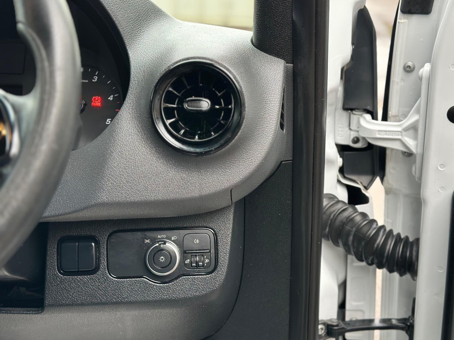 Used Mercedes-Benz Sprinter 2018 for sale - 77612408: Photo 18