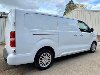 Used Vauxhall Vivaro 2023 for sale - 78276550: Photo